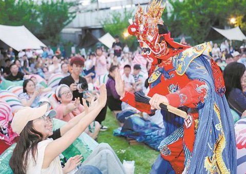 成都推进文旅产业全域全业态发展