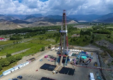 新疆加快推进柴窝堡凹陷北缘油气勘探，有望形成大型油气田